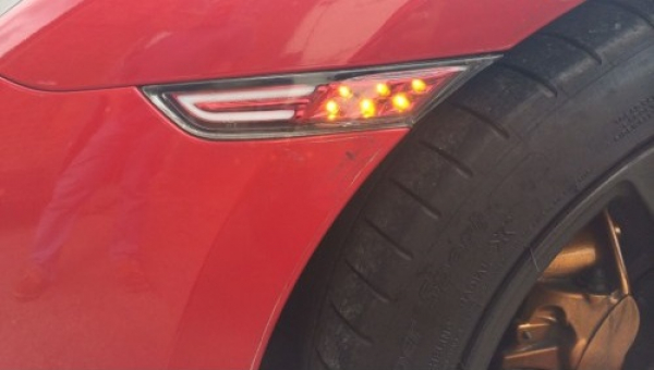 ROT Front LED Seitenblinker Indikatoren mit DRL / Tagfahrlicht