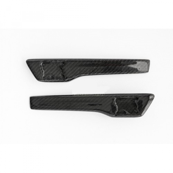 GT-R R35 Carbon Front Fender Logo Halter / Embleme (2014-2017)