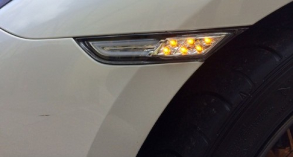 KLARGLAS Front LED Seitenblinker Indikatoren mit DRL / Tagfahrlicht