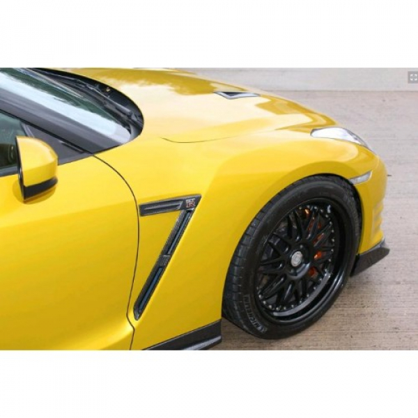 GT-R R35 Carbon Front Fender Logo Halter / Embleme (2009-2013)