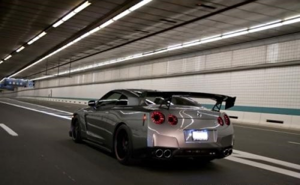 Nissan GTR R35 2008- GTC-500 71 Zoll Einstellbarer Heckflügel (passend für ohne Breitbau Bodykit)