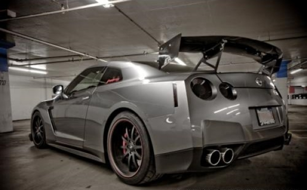 Nissan GTR R35 2008- GTC-500 74 Zoll Einstellbarer Heckflügel (passend für Breitbau Bodykit)